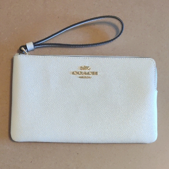 Coach Chalk White Wristlet - Picture 1 of 5